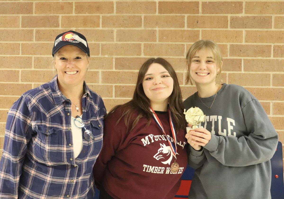 Journalism advisor Britney Crowe posing with Copy Editor Chloe Youngkin and Assistant Editor-In-Chief Avery Humphries at the UIL Invitational Meet on Jan. 25. 